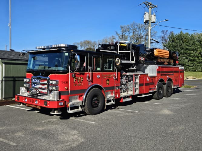 New Pierce Fire Truck - Enforcer 100' Midmount Tower Delivered to ...