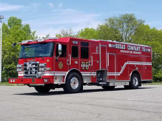 Pierce Fire Truck - Enforcer PUC Pumper delivered to the Borough of
