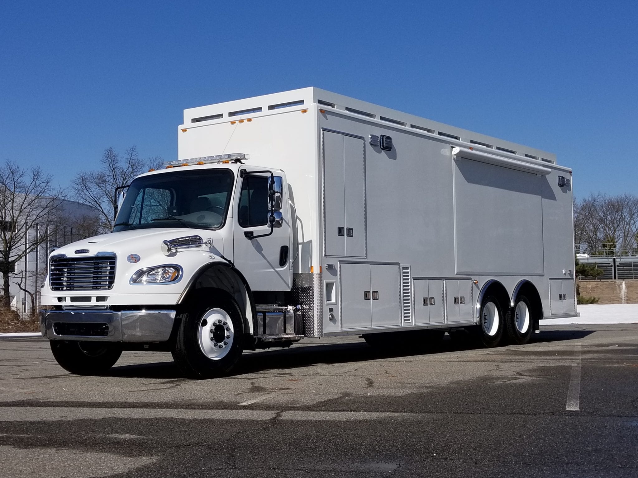 Pierce/Frontline Communication Command Vehicle delivered to the Count of  Middlesex Office of Emergency Management - FSS